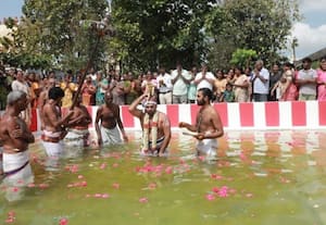  யதோக்தகாரி பெருமாள் கோவிலில் தீர்த்தவாரி உத்சவம் விமரிசை