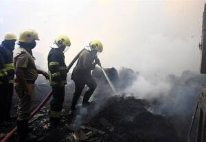  கிடங்கில் பயங்கர தீ ரூ.1 கோடி மஞ்சள் சேதம்