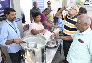  அபார்ட்மென்ட் சார்பில் இலவச நீர்மோர் பந்தல்