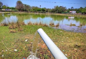  வரத்துக்கால்வாய் மாயம்; நிரம்பாத குளங்கள் போர்வெல் மூலம் தண்ணீர் நிரப்பும் பணி தீவிரம்