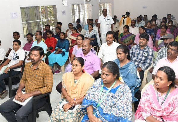  தேர்தல் ஒட்டுப்பதிவு இயந்திரம் குறித்து மண்டல அலுவலருக்கு பயிற்சி