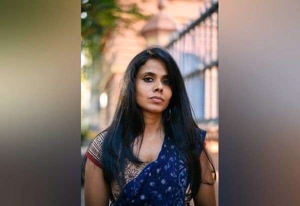  தி.மு.க.,வை எதிர்த்தால் விபசாரி என்பதா?: ஸ்டாலினிடம் பெண் எழுத்தாளர் குமுறல்