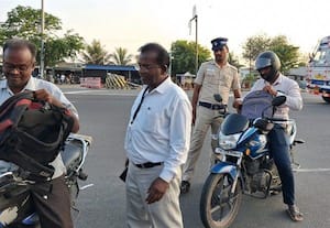  மாடூர் டோல்கேட் பகுதியில் கண்காணிப்பு குழு ஆய்வு