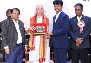  நாடு வளர்ச்சியடைய நீதித்துறை வளர வேண்டும்: வி.ஐ.டி., பல்கலை கருத்தரங்கில் கவர்னர் பேச்சு