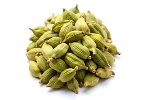  ஏலக்காய் விலை ரூ.500 வீழ்ச்சி