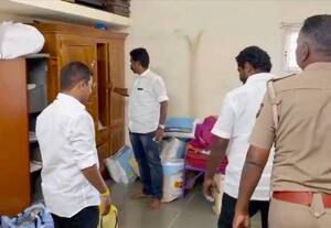  அ.தி.மு.க., முன்னாள் அமைச்சர் கட்டிய கோவிலில் திடீர் சோதனை