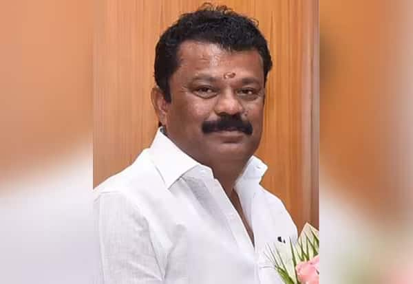  மாஜிக்கு கிடைக்குமா ஓசூர் தொகுதி?