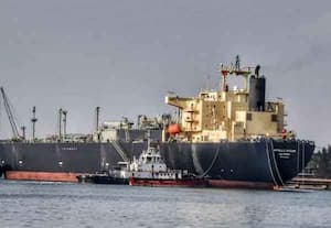 ஈரான் அனுமதியுடன் ஹார்முஸ் ஜலசந்தியை கடந்தது: இந்தியா நோக்கி வரும் மேலும் 2 கப்பல்கள்!