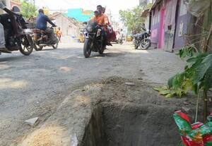  திறந்து கிடக்கும் குடிநீர் கேட்வால்வு தொட்டி; விபத்தில் சிக்கும் வாகன ஓட்டிகள்