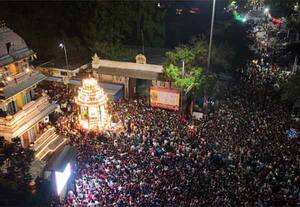  ஏகாம்பரநாதர் கோவிலில் பங்குனி உத்திர விழா 75வது ஆண்டு வெள்ளி தேரோட்டம் விமரிசை