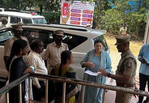  திருப்போரூர் தாசில்தார் அலுவலகத்தில் எஸ்.பி., ஆய்வு