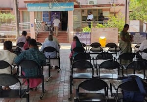  பறக்கும் படை சோதனையால் பாதியாக குறைந்தது பத்திரப்பதிவு