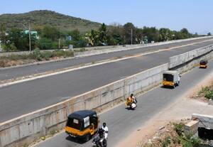  தேனியில் முடங்கிய ரயில்வே மேம்பால பணி