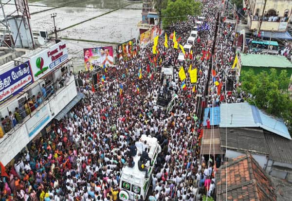 ரூ.8000 கூப்பன் கொடுத்தால் தானே திமுகவால் ஊழல் செய்யமுடியும்; இல்லத்தரசி திட்டத்தை விமர்சித்த இபிஎஸ் 
