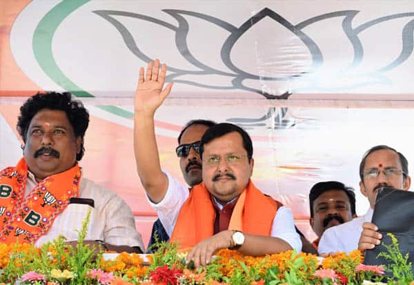 மகளிருக்கு மாதம் ரூ.2500 இலவச கூப்பன்; கேரள பாஜ தாராளம் 