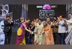  மக்களுடன் இணைவதற்கான சக்தி பெற்றது சினிமா திரைப்பட விழாவில் முதல்வர் பேச்சு