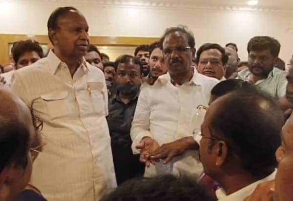 குடைச்சல் கொடுக்கும் குட்டி ராஜாக்கள்: தலைவலியில் தத்தளிக்கும் கட்சிகள்