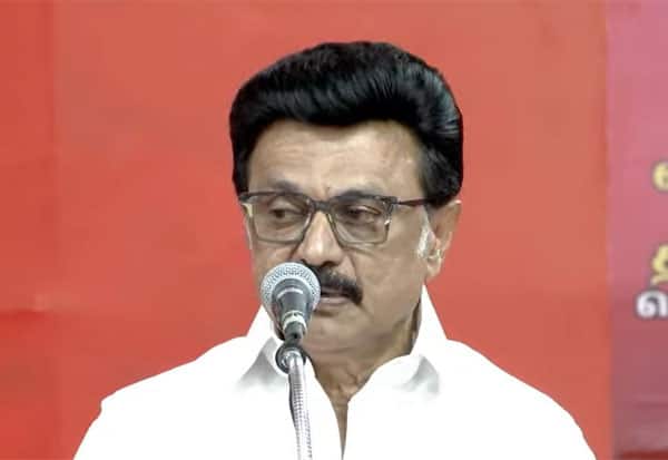 வாஜ்பாயுடன் கூட்டணி மட்டுமே வைத்தோம், கட்சியை அடகு வைக்கவில்லை என்கிறார் ஸ்டாலின் 