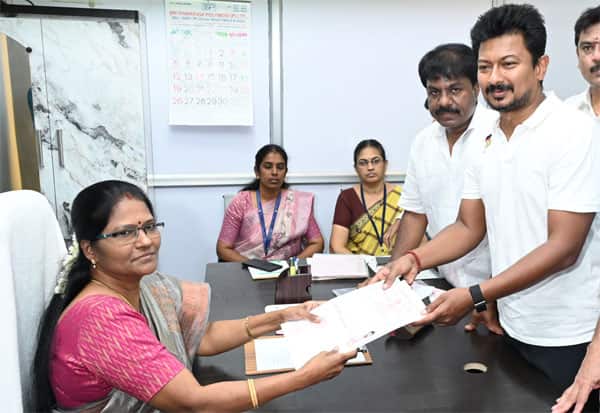 உதயநிதி சொத்து மதிப்பு ரூ.20 கோடி