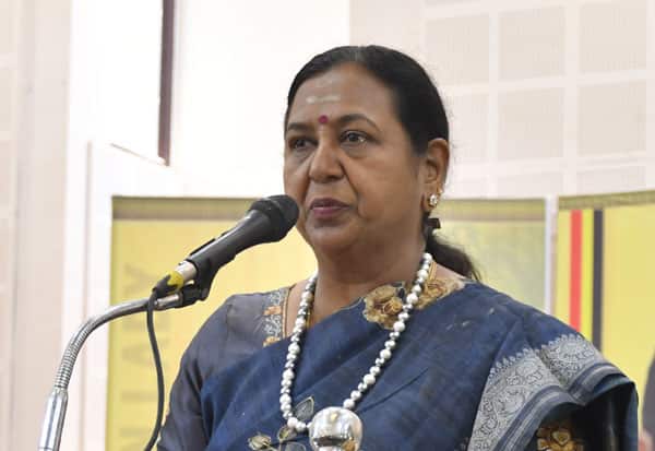  இபிஎஸ் செய்த  தவறை சுட்டிக்காட்டும் அதிமுகவினர்: சொல்கிறார் பிரேமலதா