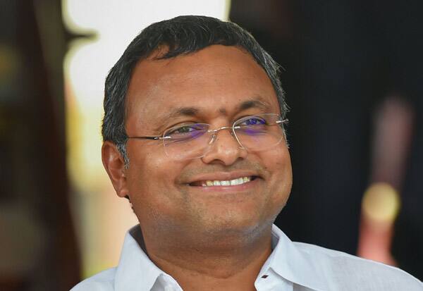  சீமானுக்கும் காரைக்குடிக்கும் என்ன தொடர்பு: காங்கிரஸ் எம்.பி., கார்த்தி கேள்வி