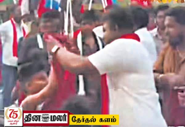  தி.மு.க., துண்டு போட மறுத்த சிறுவனுடன் வேட்பாளர் வாதம்