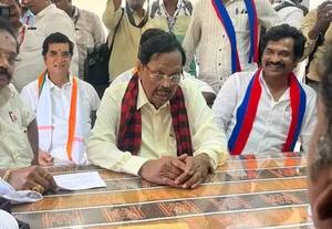 எமகண்டம் முடியும் வரை காத்திருந்து மனு தாக்கல் செய்த துரைமுருகன்