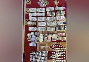  8 அரசு அதிகாரிகள் வீடுகளில் லோக் ஆயுக்தா 'ரெய்டு' ரூ.37 கோடிக்கு சொத்து குவித்தது கண்டுபிடிப்பு