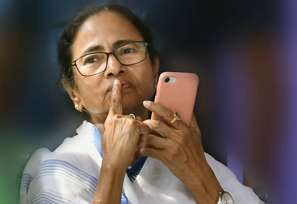  ஸ்டாலினுடன் பா.ஜ., ரகசிய உடன்பாடு: மம்தா புகாரால் அதிர்ச்சியில் அ.தி.மு.க.,
