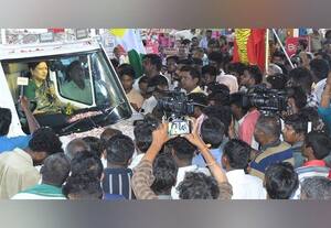 மாயமான வேட்பாளர்களை மீட்க  சசிகலா கெடு
