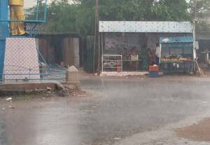  2 மணி நேரம் வெளுத்து வாங்கிய கோடை மழை
