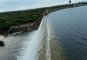  சுற்றுலா பயணியரை ஈர்க்கும் காயத்ரி அணை