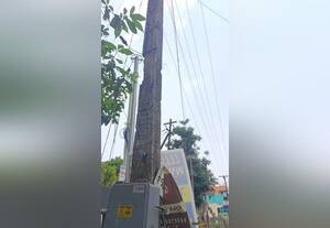  சேதமான மின்கம்பத்தை மாற்ற கோரிக்கை