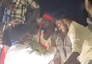 தொண்டர்கள் 'அட்ராசிட்டி': 'பளார்' விட்ட திருமா