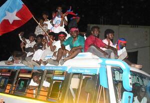  தொண்டர்கள் 'அட்ராசிட்டி' 'பளார்' விட்ட திருமா
