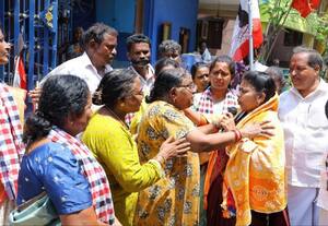  உங்களுடனே பயணித்து சேவையாற்ற வந்திருக்கிறேன்: திலகபாமா வாக்குறுதி