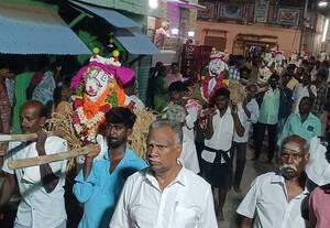  நல்லாங்குடி அய்யனார் கோயிலில் புரவி எடுப்பு
