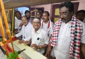  நெசவாளர்கள் கோரிக்கை நிறைவேற்றப்படும் அ.தி.மு.க., வேட்பாளர் சோமசுந்தரம் பிரசாரம்