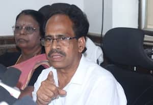  தமிழகத்தின் சித்ரகுப்தனாக பழனிசாமி மாறிவிட்டார்