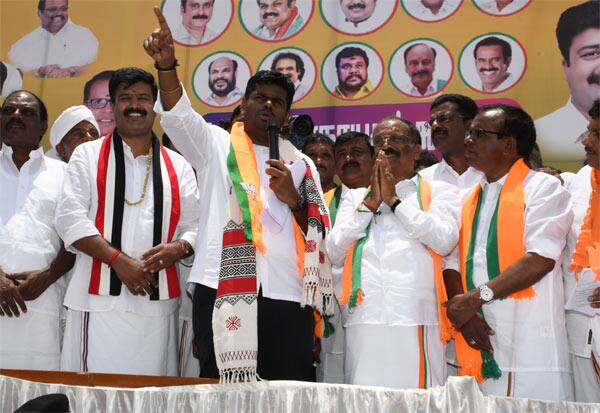  மத்திய அரசை விமர்சிக்கும் அருகதை கனிமொழிக்கு இல்லை: அண்ணாமலை