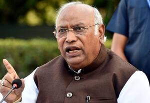 'மகளிர் இட ஒதுக்கீடு சட்டத்திருத்தம் அப்பட்டமான தேர்தல் நடத்தை விதிமீறல்': காங்., தலைவர் கார்கே குற்றச்சாட்டு