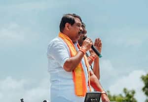 ஜோசப் விஜயா? கிருஷ்ணாவா? நிருபர்களிடம் சந்தேகத்துடன் கேட்ட நயினார் நாகேந்திரன்