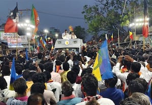 பா.ம.க., வேட்பாளர் செழியனை ஆதரித்து பகண்டை கூட்ரோட்டில் அன்புமணி பிரசாரம்