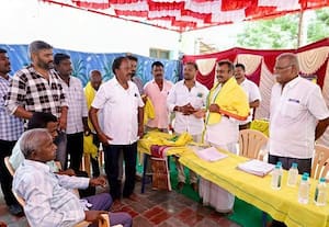  தேவர் சமூக அறக்கட்டளை நிர்வாகிகளுடன் சந்திப்பு