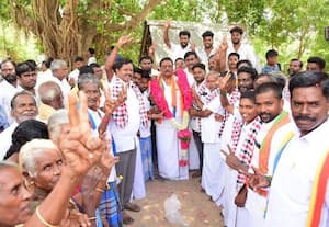  அ.தி.மு.க., வேட்பாளர் புவனேந்திரன் வடலுார் கிராமங்களில் ஓட்டு வேட்டை
