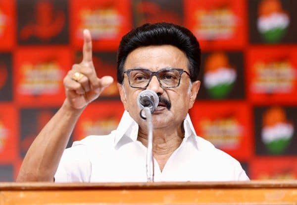  துரோகம் செய்வது பா.ஜ., பழக்கம்: துணை போவது அ.தி.மு.க., வழக்கம்: புதுக்கோட்டையில் ஸ்டாலின் முழக்கம்