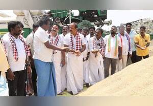 திருவள்ளூரில் அரசு கலை கல்லுாரி அமையும் வாக்குறுதி அளித்தார் அ.தி.மு.க., ரமணா