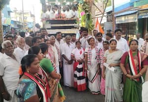  ஆஞ்சநேயர் கோவிலில் அ.தி.மு.க.,வினர் பூஜை