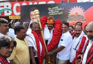  பட்டினப்பாக்கத்தில் உணவு வளாகம்: மயிலை வேலு வாக்குறுதி