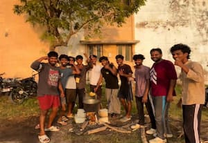  'பீப்' கொடுத்தால் 'போர்க்' தரணும் போராட்டத்தால் வெடித்த சர்ச்சை சென்னை பல்கலை விடுதியில் பதற்றம்